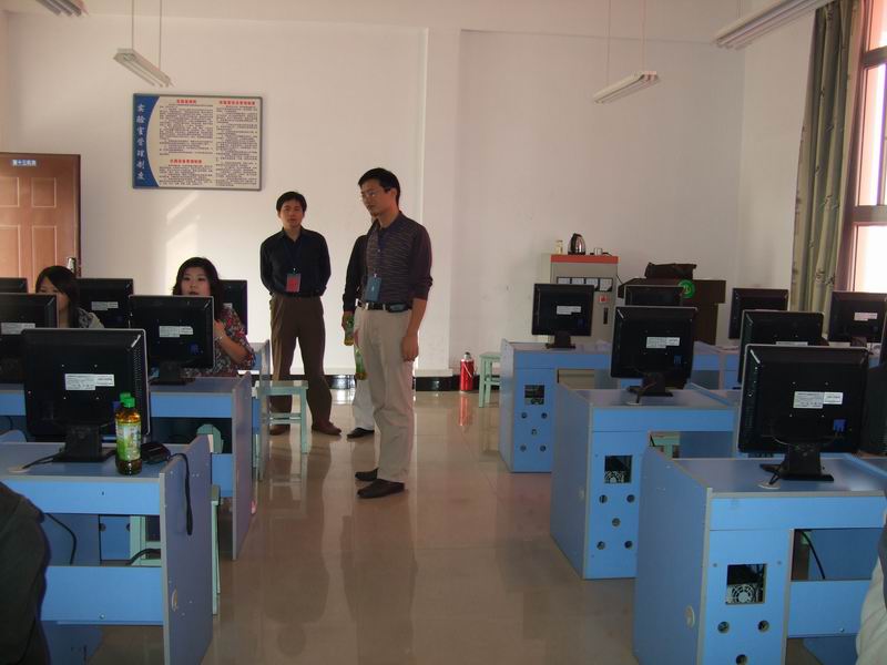 src=http://class.itatedu.com/matches5/upload/matches5/2009/10/18/hb00494062009101815202431252.jpg