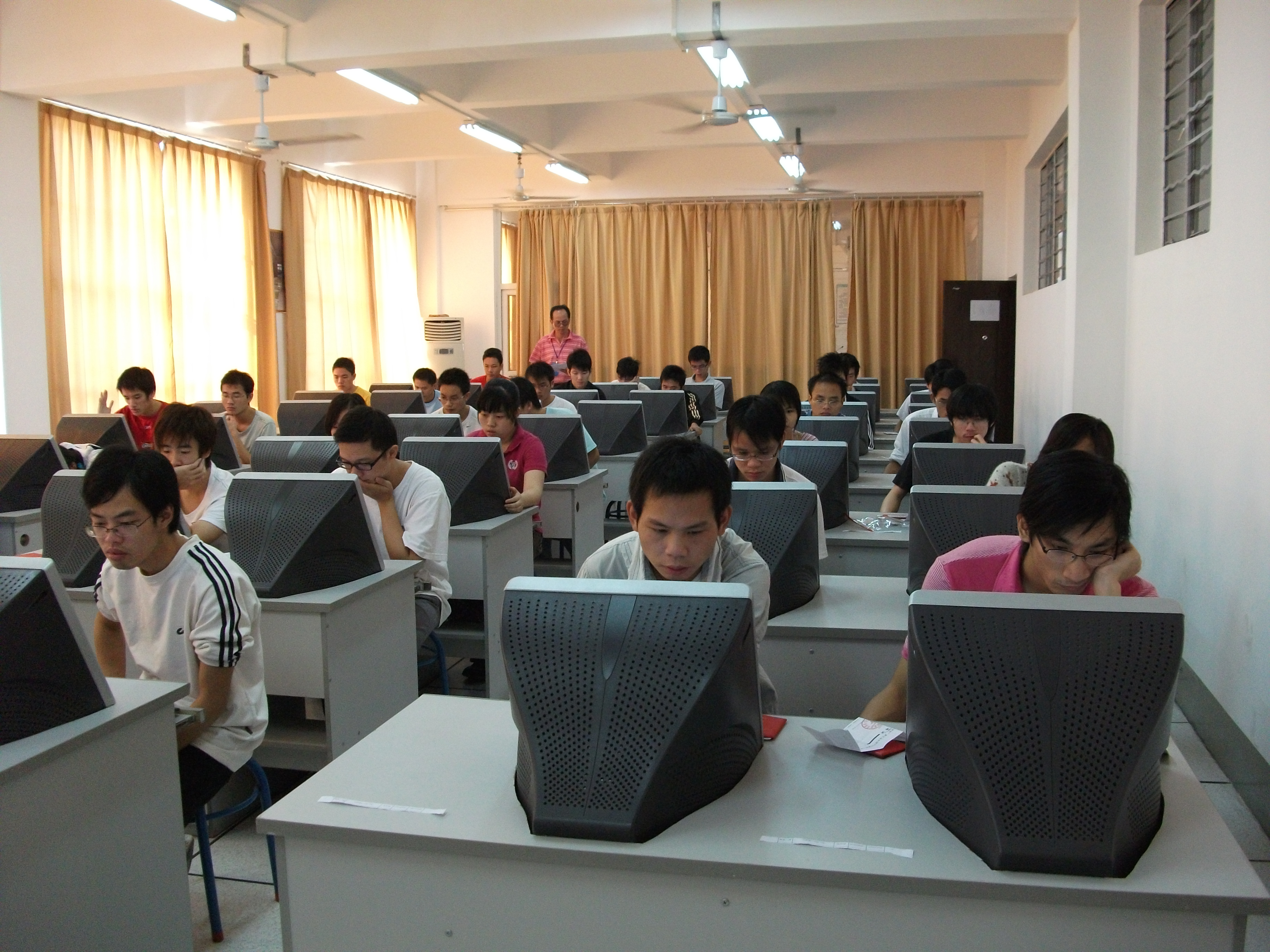 src=http://class.itatedu.com/matches5/upload/matches5/2009/10/19/gx535922009101917473712866.jpg
