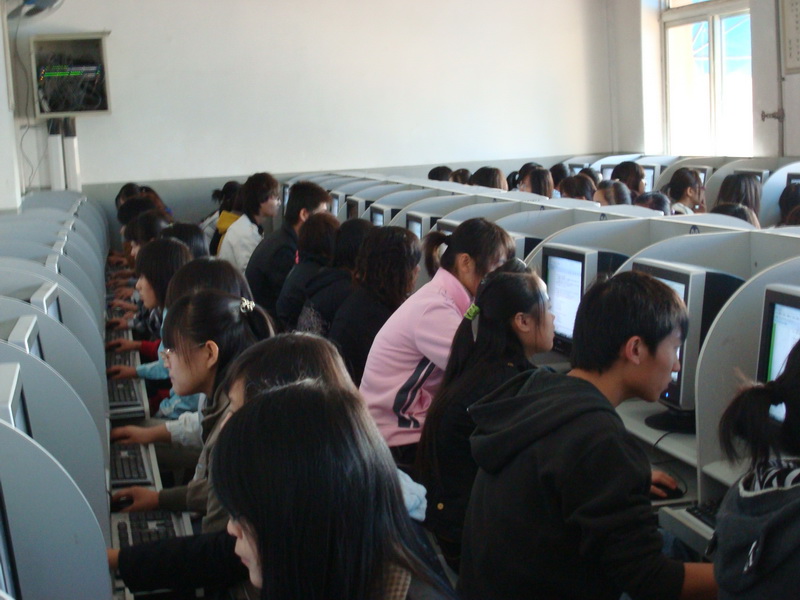 src=http://class.itatedu.com/matches5/upload/matches5/2009/10/20/shanx09932200910201127512968.jpg