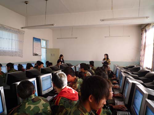 src=http://class.itatedu.com/matches5/upload/matches5/2009/10/22/nmg0263282009102210523747335.jpg