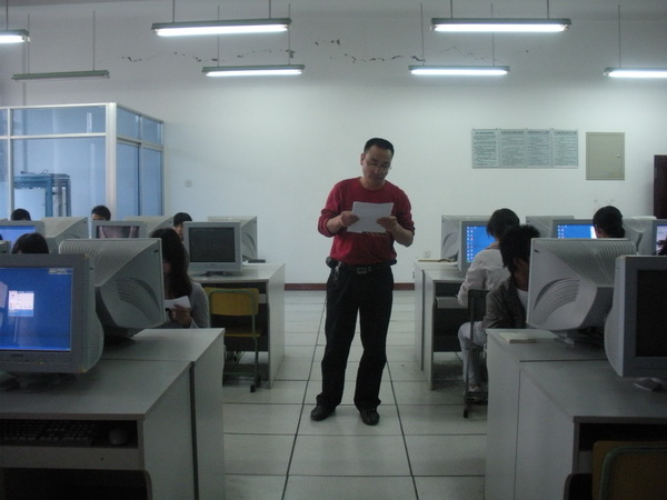 src=http://class.itatedu.com/matches5/upload/matches5/2009/10/23/itat-n4613200910239481167237.jpg