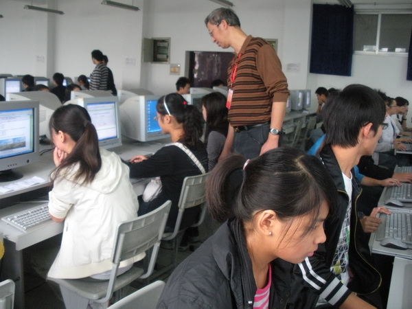 src=http://class.itatedu.com/matches5/upload/matches5/2009/10/23/itat-n9085200910239544633057.jpg