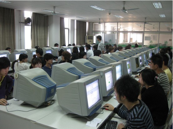 src=http://class.itatedu.com/matches5/upload/matches5/2009/10/23/sx01398782009102311174854579.jpg