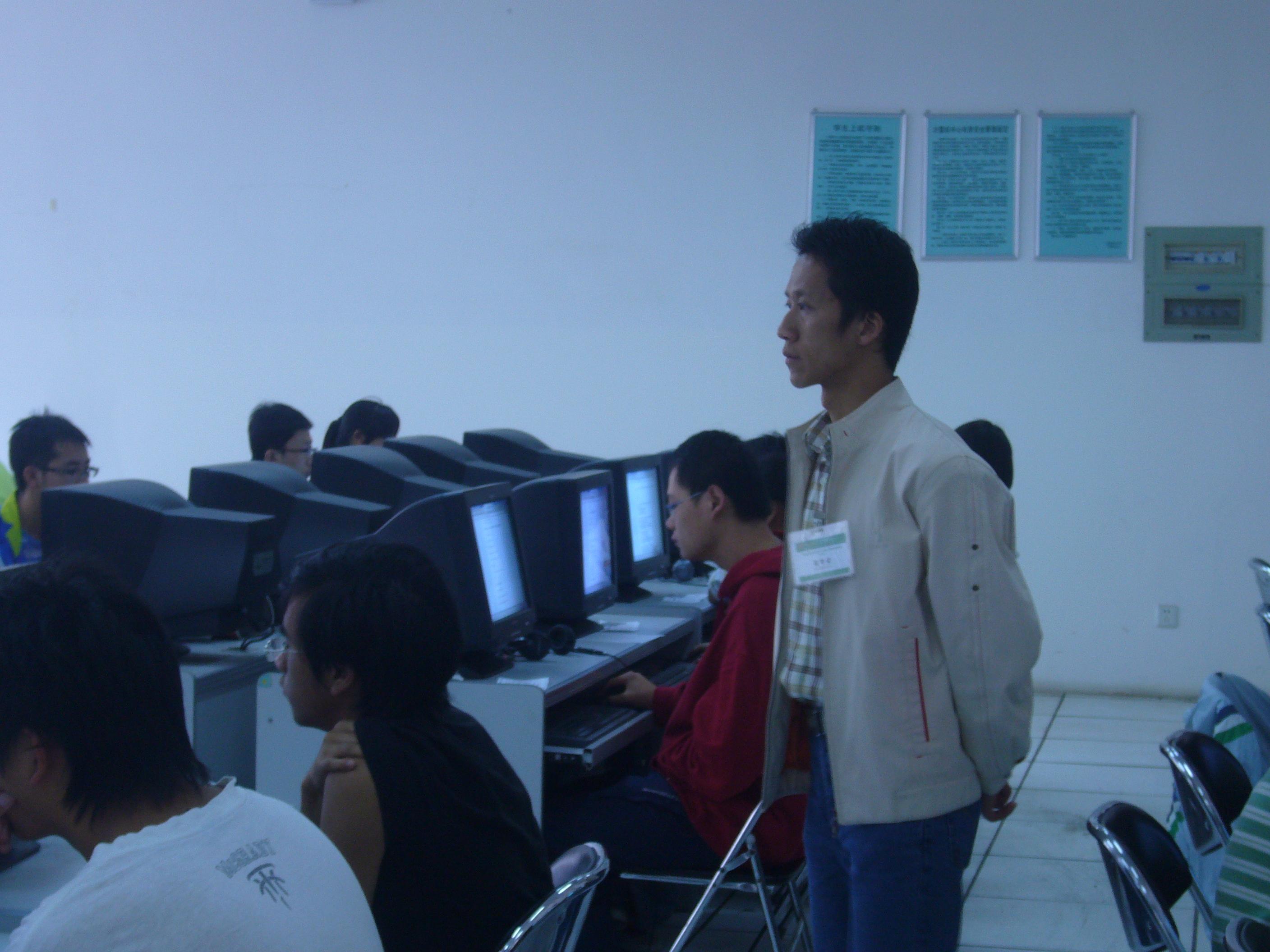 src=http://class.itatedu.com/matches5/upload/matches5/2009/10/23/yn1648402009102311101418215.jpg