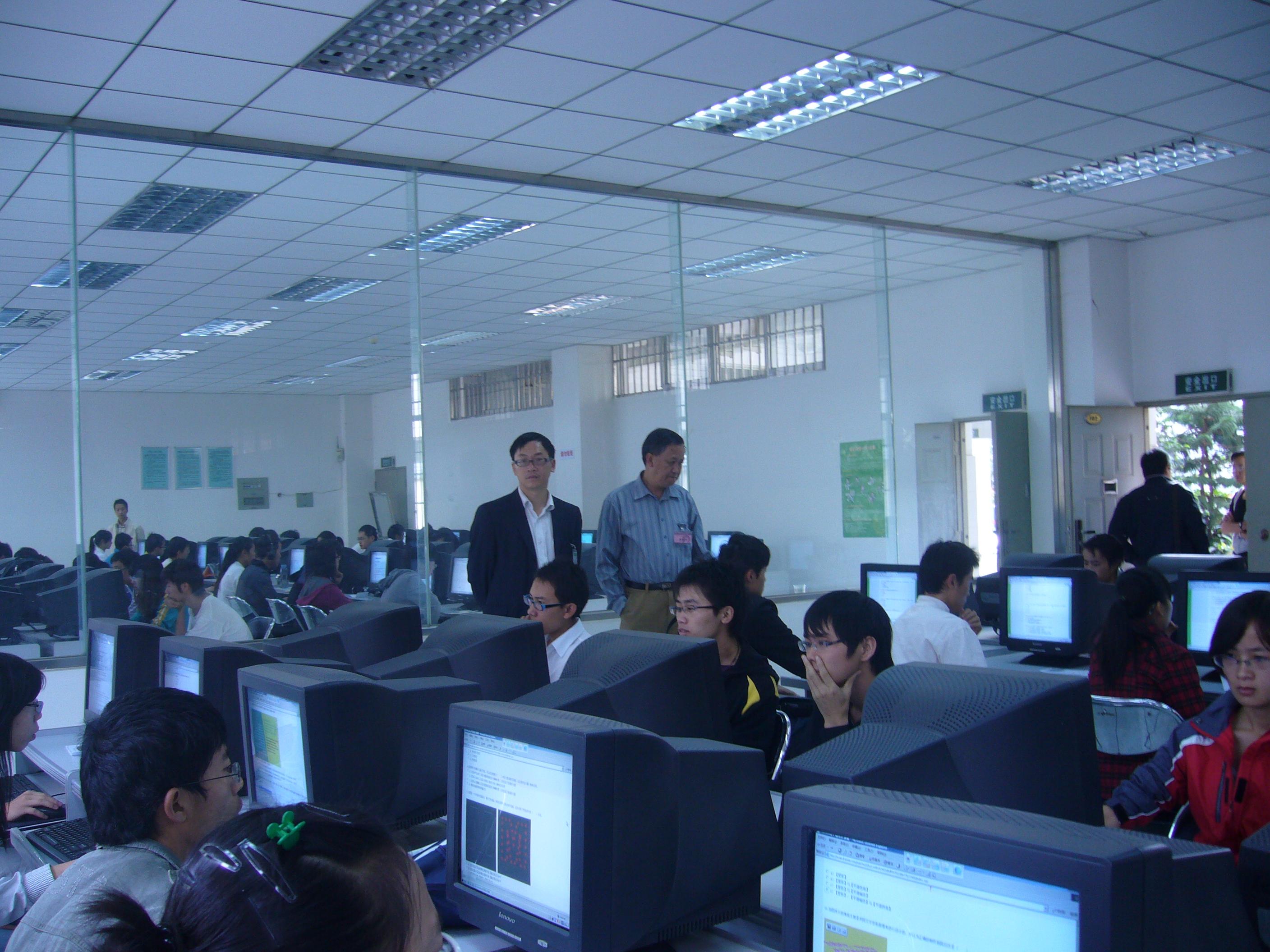 src=http://class.itatedu.com/matches5/upload/matches5/2009/10/23/yn1690282009102311233394.jpg