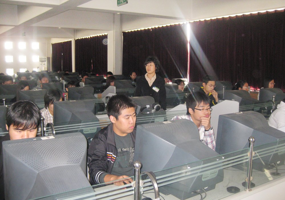 src=http://class.itatedu.com/matches5/upload/matches5/2009/10/24/tj05127620091024204144822.jpg