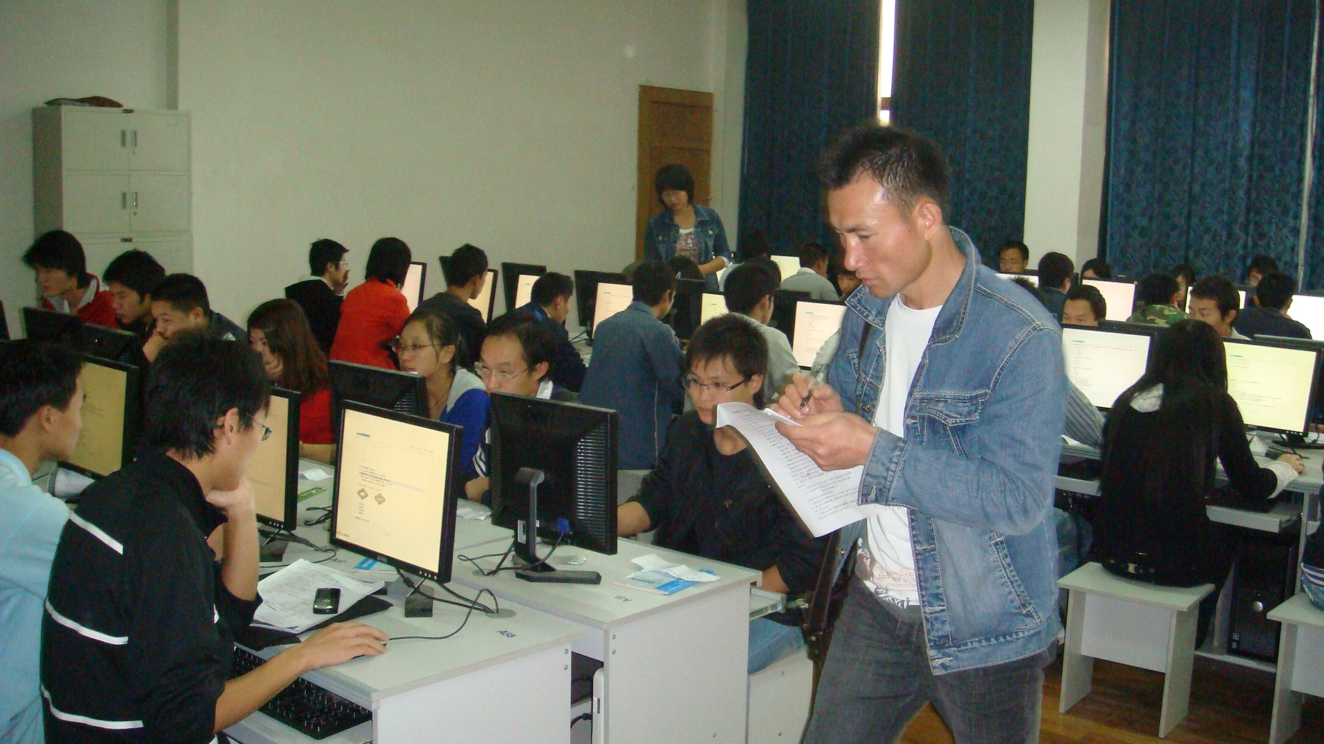 src=http://class.itatedu.com/matches5/upload/matches5/2009/10/25/yn243808200910252051027312.jpg