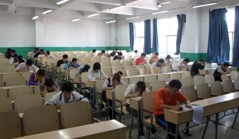 src=http://class.itatedu.com/matches5/upload/matches5/2009/10/26/hpuwfk7920091026959154805.jpg