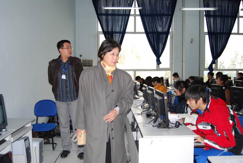 src=http://class.itatedu.com/matches5/upload/matches5/2009/11/6/jl00971252009116012123102.jpg