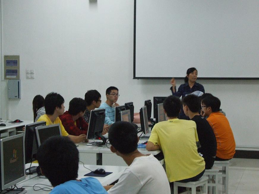 src=http://class.itatedu.com/matches6/upload/matches5/2011/10/18/zj-gyx2552011101820581799532.jpg