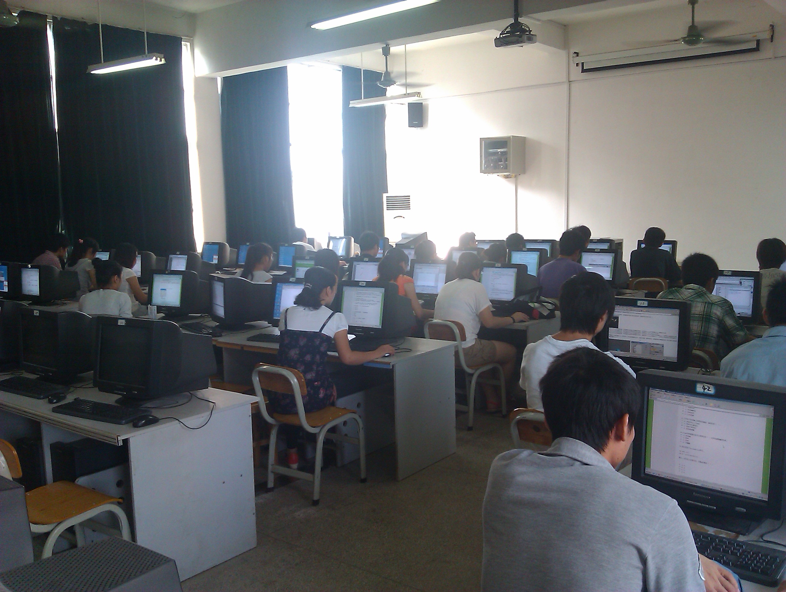 src=http://class.itatedu.com/matches6/upload/matches5/2011/10/19/gx-gxg1302201110191514819669.jpg