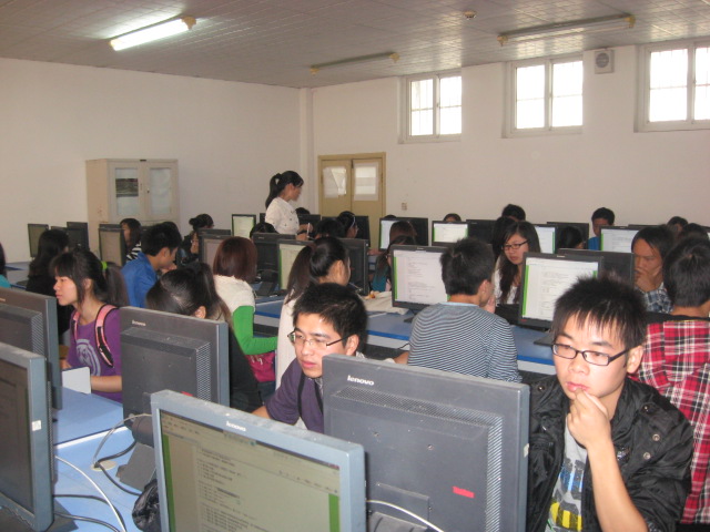 src=http://class.itatedu.com/matches6/upload/matches5/2011/10/19/hb-hgs84262011101916234429390.jpg