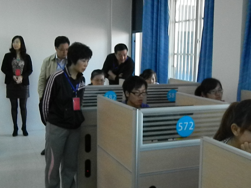 src=http://class.itatedu.com/matches6/upload/matches5/2011/10/19/hb-yyx736420111019836536577.jpg