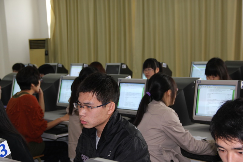 src=http://class.itatedu.com/matches6/upload/matches5/2011/10/19/hn-zmd691320111019850674800.jpg