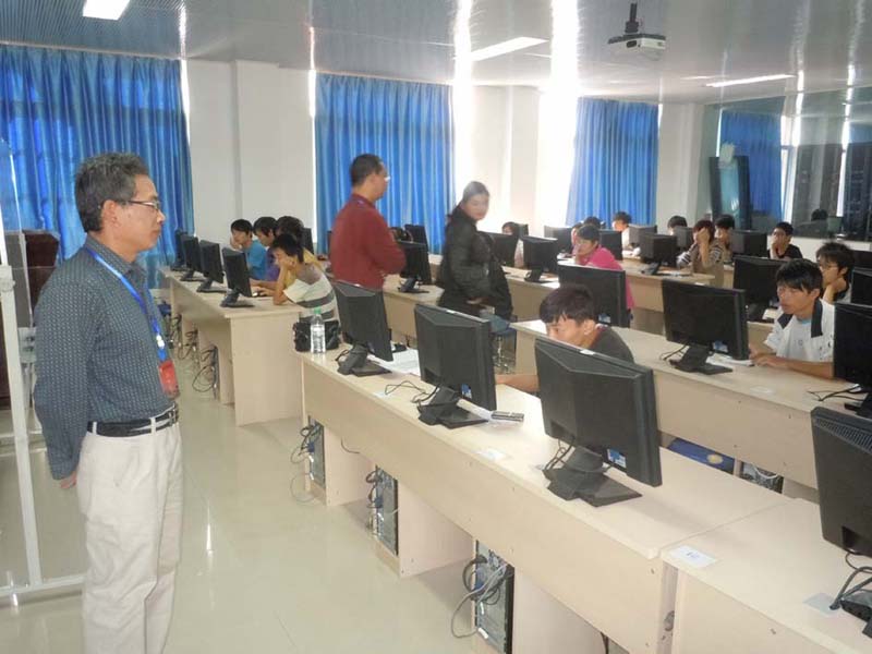 src=http://class.itatedu.com/matches6/upload/matches5/2011/10/19/jx-hjg44332011101915372935120.jpg