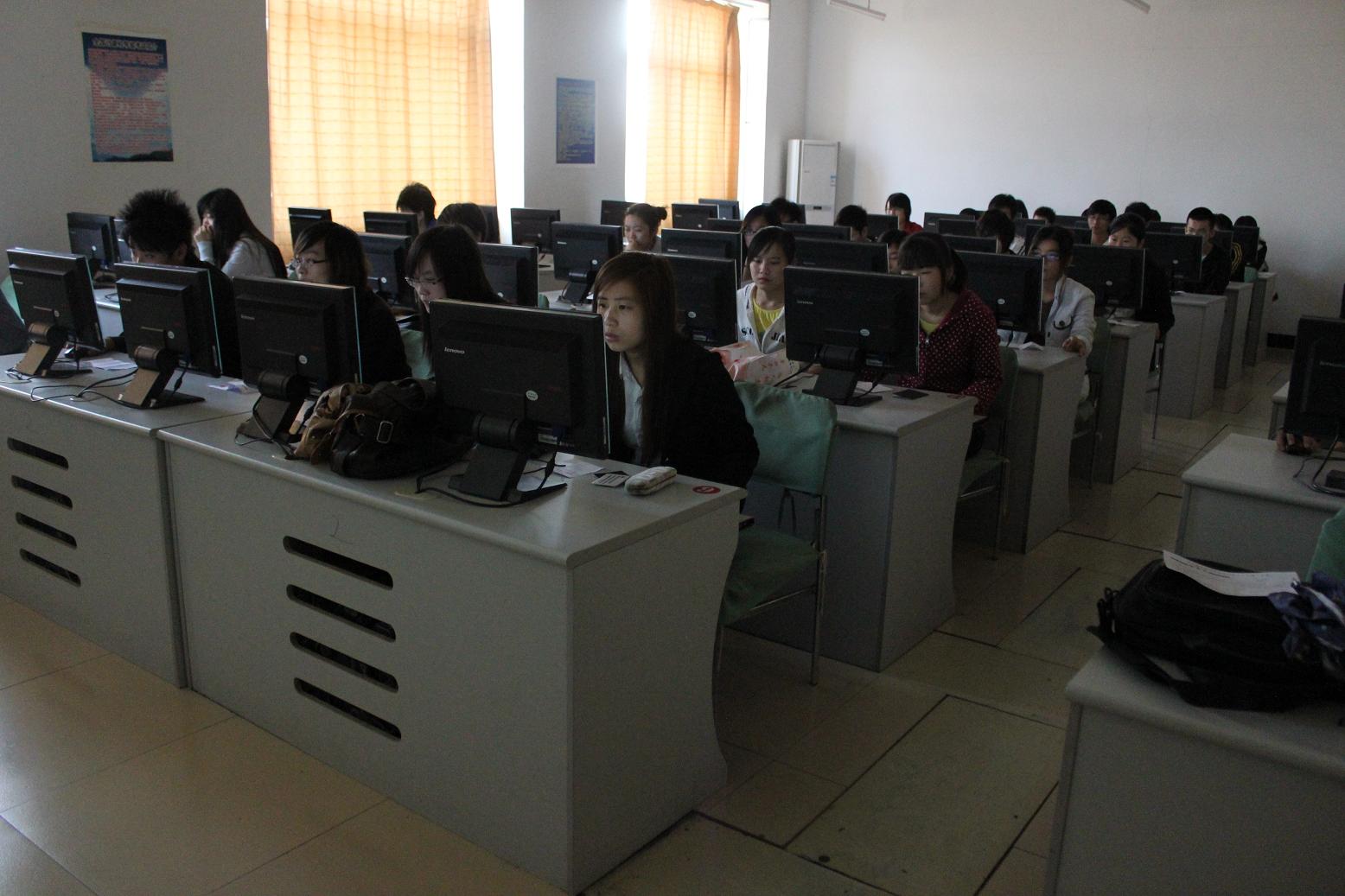 src=http://class.itatedu.com/matches6/upload/matches5/2011/10/19/sd-swz7628201110191595831456.jpg