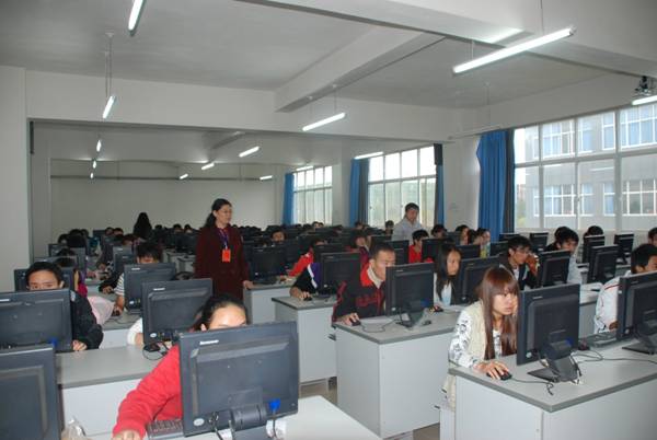 src=http://class.itatedu.com/matches6/upload/matches5/2011/10/19/yn-yns49492011101916483774340.jpg