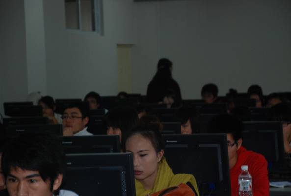 src=http://class.itatedu.com/matches6/upload/matches5/2011/10/19/yn-yns72752011101916505923308.jpg