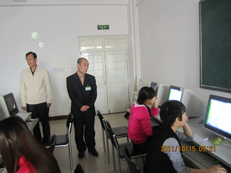 src=http://class.itatedu.com/matches6/upload/matches5/2011/10/21/hb-czz57462011102123155612926.jpg