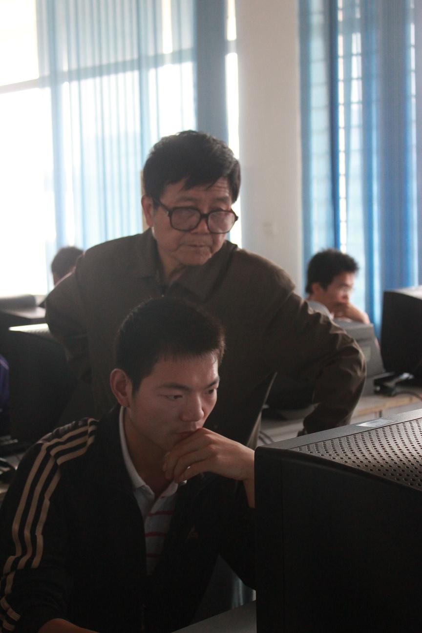 src=http://class.itatedu.com/matches6/upload/matches5/2011/10/21/hb-whd10952011102111561280568.jpg