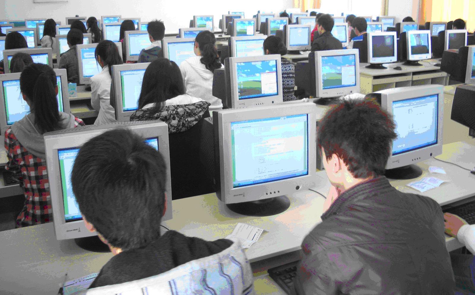 src=http://class.itatedu.com/matches6/upload/matches5/2011/10/21/sc-swx2286201110211339232363.jpg