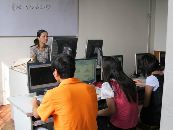 src=http://class.itatedu.com/matches6/upload/matches5/2011/10/23/gx-gxj9982011102310394136614.jpg
