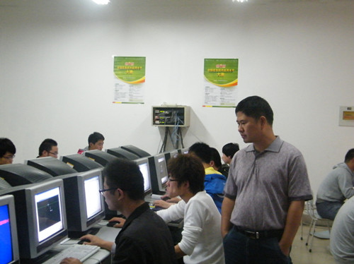 src=http://class.itatedu.com/matches6/upload/matches5/2011/10/24/sd-sdz48092011102411132947283.jpg