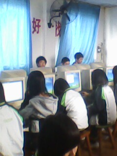 ֳ