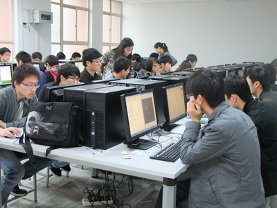 src=http://class.itatedu.com/matches6/upload/matches5/2011/11/7/js-njt84082011117148115882.jpg