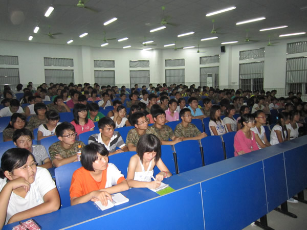 src=http://class.itatedu.com/matches6/upload/matches5/2011/9/29/hn-sqx2981201192911163256815.jpg