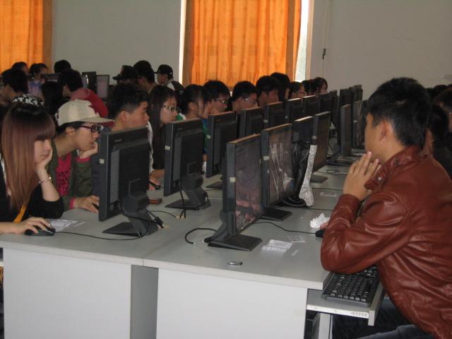 src=http://class.itatedu.com/matches7/upload/FCK/2012/10/23/ln-syh17142012102310444826059.jpg